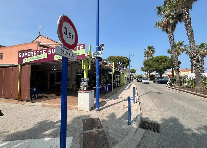 Maison Bord De 2 * 耶尔